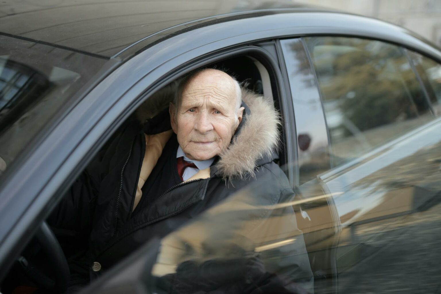Convincing Drivers with Dementia to Hand in the Keys